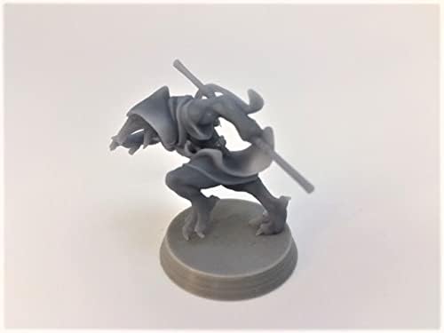 Kenku - Ravenfolk - HERO Creations - RPG - Dungeons and Dragons - DND - Pathfinder - Diorama - Figurine Miniature (Gray/Unpainted) (Monk), Medium for 28mm scale