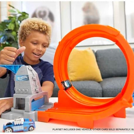 Hot Wheels Toy Car Track Set Loop Stunt Champion, Dual-Track Loop with Double-Car Launcher, Side-by-Side Racing, Includes 1 Toy Car in 1:64 Scale