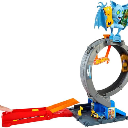 Hot Wheels City Toy Car Track Set, Bat Loop Attack with Adjustable Loop & Launcher, 1:64 Scale Vehicle, Connects to Other Sets