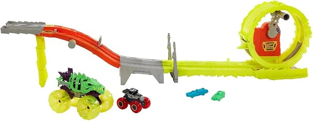 Hot Wheels Monster Trucks Track Set with 2 Toy Trucks: Oversized Skelesaurus & 1:64 Scale Bone Shaker, Charge & Chase Challenge with 2 Crushed Cars
