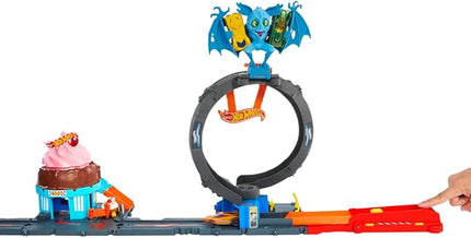 Hot Wheels City Toy Car Track Set, Bat Loop Attack with Adjustable Loop & Launcher, 1:64 Scale Vehicle, Connects to Other Sets