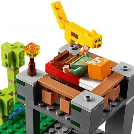 LEGO Minecraft The Panda Nursery 21158 Construction Toy for Kids, Great Gift for Fans of Minecraft and Pandas (204 Pieces)