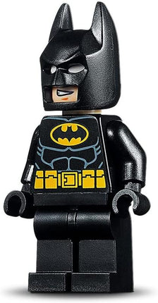 LEGO Super Heroes DC Batman Minifigure - Batman (in Black Suit with Outstretched Batcape and Bat-a-rang) 76158