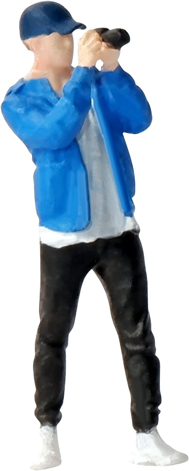 Painted Figure 1:64 Scale Mini Model Trains Architectural Plastic People Figures Standing Blue Photographer Boy Figure Model,Suitable for Miniature Scenes(64089B)