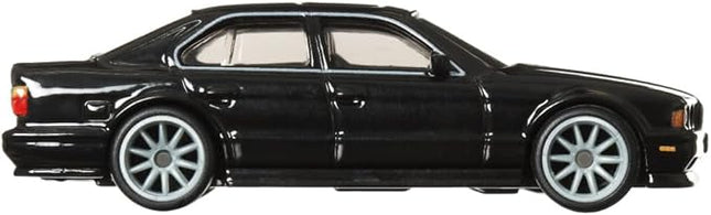 Hot Wheels HKD28 Fast and Furious - 1991 BMW M5 [3 Years Old and Up]