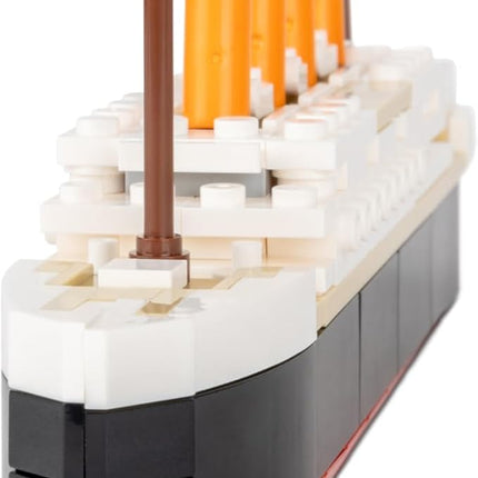 Brick Loot Titanic Micro Building Blocks Set – 217-Piece DIY Ship Model Kit, Mini Bricks for Adults & Kids, 3D Puzzle STEM Toy, Collectible Display, Gift for Ship Lovers & Puzzle Fans (Medium)