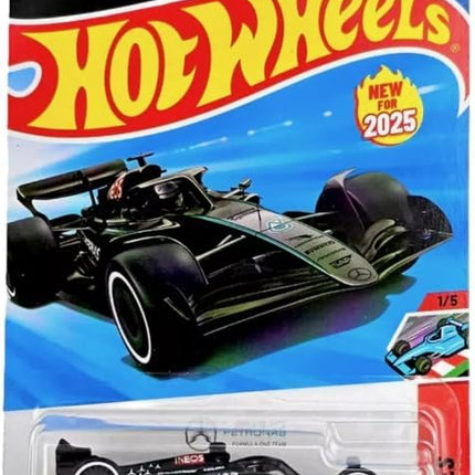 Hot Wheels Mercedes-AMG Petronas Formula One Team, Track Aces 1/5, 59/250, 1:64 Scale Diecast Vehicle