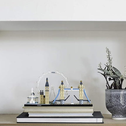 LEGO Architecture London Skyline Collection 21034 Building Set Model Kit and Gift for Kids and Adults (468 pieces)