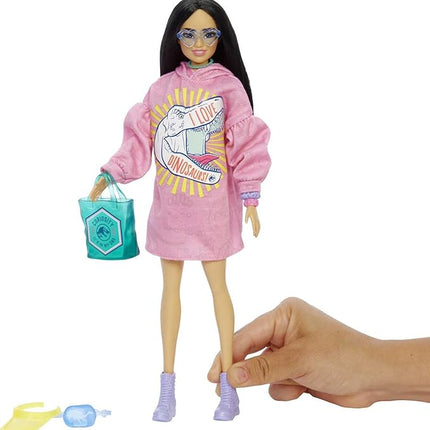 Barbie Fashion Pack of Doll Clothes Inspired by Jurassic World, Collectible Set Includes Sweatshirt Hoodie Dress with Dinosaur Graphic & 8 Accessories