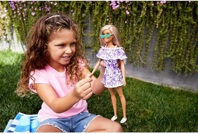 Barbie Loves The Ocean Beach-Themed Doll (11.5-inch Blonde), Made from Recycled Plastics, Wearing Fashion & Accessories, Gift for 3 to 7 Year Olds