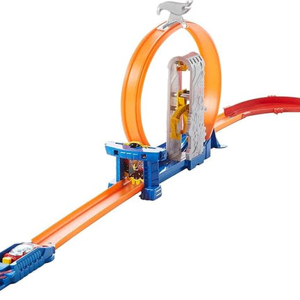 Hot Wheels Toy Car Track Set, Track Builder Playset Total Turbo Takeover with 1:64 Scale Vehicle, Motorized Booster & Multiple Configurations