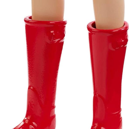 Barbie Chicken Farmer Doll, Red-Haired, and Playset with Henhouse, 3 Chickens, 2 Chicks and More, Career-Themed Toy for 3 to 7 Year Olds (Amazon Exclusive)