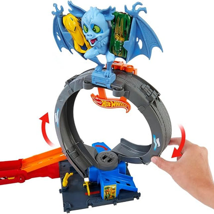Hot Wheels City Toy Car Track Set, Bat Loop Attack with Adjustable Loop & Launcher, 1:64 Scale Vehicle, Connects to Other Sets