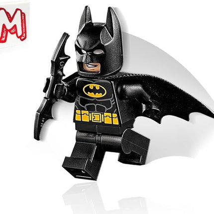 LEGO Super Heroes DC Batman Minifigure - Batman (in Black Suit with Batcape and Bat-a-rang) Junior Sets