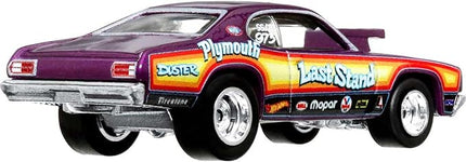 Hot Wheels Car Culture Circuit Legend Premium Toy Car, Die-Cast 1:64 Scale 73 Plymouth Duster for Play or Display