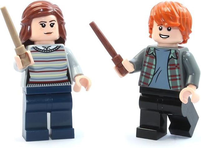 LEGO Harry Potter Minifigure Combo - Hermione in Stripped Sweater and Ron Weasley in Plaid Shirt (Adult Version) with Wands