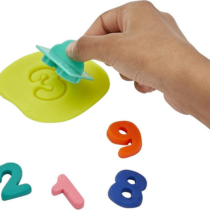 Play-Doh Grab 'n Go Activity Center, with Over 30 Tools and 10 Cans, Kids Arts and Crafts, Preschool Toys for 3 Year Old Girls and Boys and Up, Non-Toxic (Amazon Exclusive)