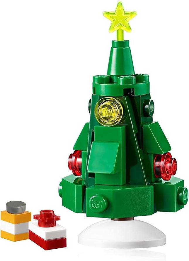 LEGO Holiday Mini Build Set - Little Christmas Xmas Tree with Presents (36 Pieces)
