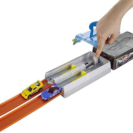 Hot Wheels Toy Cars & Track Set, Race Case Playset with 2 Vehicles in 1:64 Scale, Dual Launcher for Side-By-Side Racing & Portable Storage Container