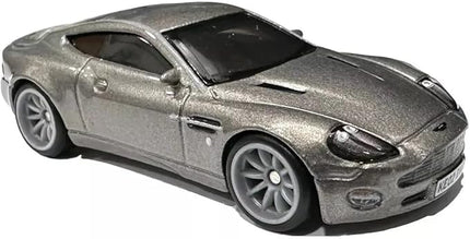 James Bond Aston Martin Vanquish Die Another Day Movie Car - Hot Wheels Premium 1/64