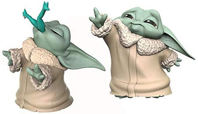 STAR WARS The Bounty Collection The Child Collectible Toys 2.2-Inch The Mandalorian “Baby Yoda” Froggy Snack, Force Moment Figure 2-Pack