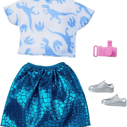 Barbie Fashions Complete Looks 4 of Doll Clothes Inspired by Popular Brand Roxy, Complete Look with Outfit & Accessories Dolls, Gift for Kids 3 to 8 Years Old