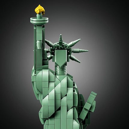 LEGO Architecture Statue of Liberty 21042 Model Building Set - Collectible New York City Souvenir, Creative Home Décor or Office Centerpiece, Great Gift Idea for Adults and Teens