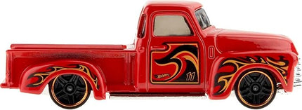 Hot Wheels 10-Pack, Set of 10 Toy Trucks in 1:64 Scale, Mix of Officially Licensed & Unlicensed Pick-Ups, Rescue or Semi Trucks (Styles May Vary)