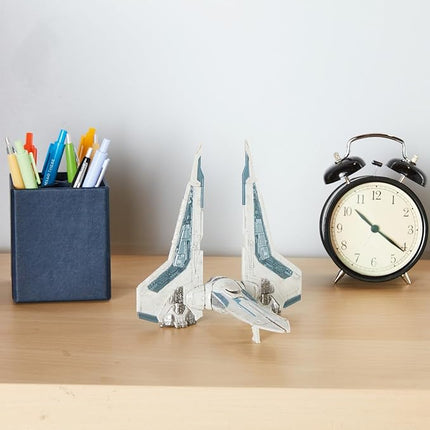 Star Wars Micro Galaxy Squadron Bo-Katan’s Gauntlet Fighter (Armada Edition) - 5-inch Vehicle with Rotating Wings and 1-Inch Micro Figure Accessory