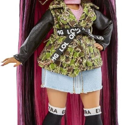 L.O.L. Surprise! OMG World Travel™ City Babe Fashion Doll with 15 Surprises Including Outfit, Travel Accessories and Reusable Playset – Great Gift for Girls Ages 4+