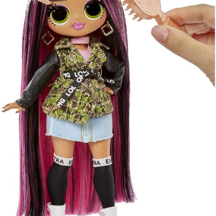 L.O.L. Surprise! OMG World Travel™ City Babe Fashion Doll with 15 Surprises Including Outfit, Travel Accessories and Reusable Playset – Great Gift for Girls Ages 4+