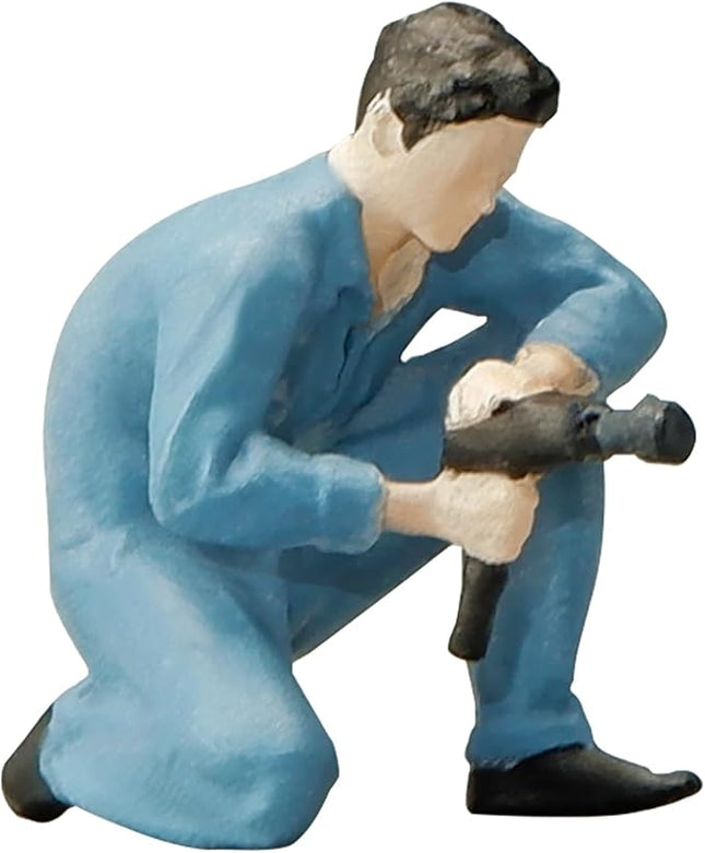 1:64 Scale Mini Model Trains Architectural Plastic People Figure, Squatting Photography Man, Brown