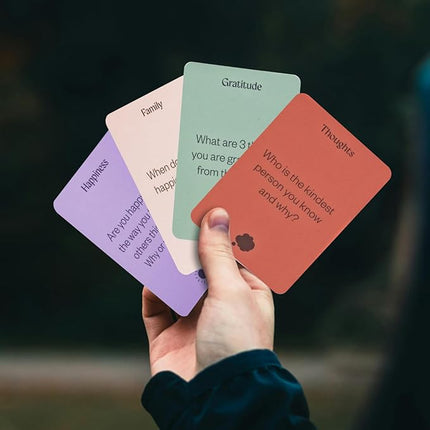 Gratitude Gifted Conversation Catalyst: Family, 150 Fun and Thought-Provoking Questions for Families to Connect, Create Bond and Meaningful Conversations