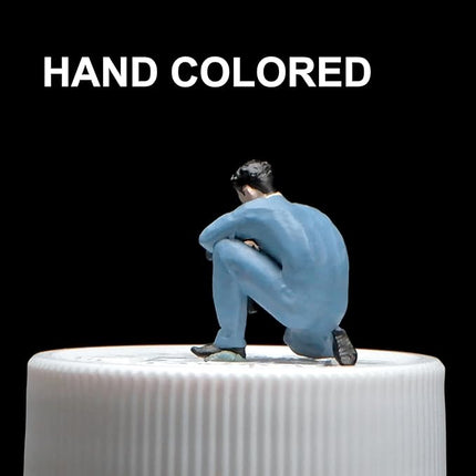 1:64 Scale Mini Model Trains Architectural Plastic People Figure, Squatting Photography Man, Brown