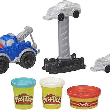 Play-Doh Wheels Tow Truck Toy for Kids 3 Years and Up with 3 Non-Toxic Colors