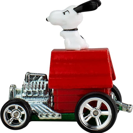 Hot Wheels Premium Pop Culture Peanuts Racing Club Snoopy on Dog House 1:64 Scale Diecast Vehicle