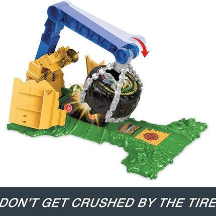 Hot Wheels Monster Trucks Toy Truck & Playset, Rhinomite Chargin’ Challenge Playset with a 1:64 Scale Vehicle & 2 Crushed Cars