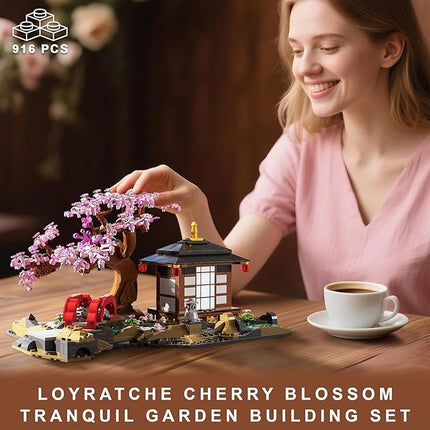 Japanese Garden Building Set, Cherry Blossom Bonsai Tree House Building Block for Adults Japanese Tranquil Garden for Home and Office Decoration Set (916 PCS)
