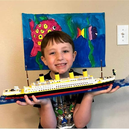 Titanic Ship Model Building Block Set, 3D Puzzle Sets DIY Educational Toys, Bricks Toy, with 1860Pcs Micro Mini Blocks, Ideal Gift for Kids and Adults
