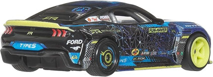 Hot Wheels Premium Car Culture 1:64 Scale Die-Cast 2024 Mustang RTR Spec 5-FD Collectible Vehicle with Real Riders Tires & Metal/Metal Body & Chassis