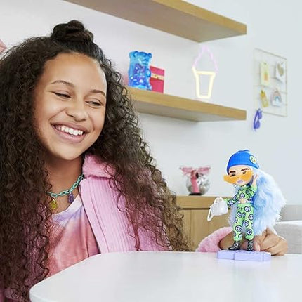 Barbie Extra Minis Doll #3 (5.5 in) Wearing Emoji-Printed 2-Piece Fashion, with Doll Stand & Accessories Including Sunglasses and Purse, Gift for Kids 3 Years Old & Up