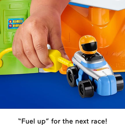 Fisher-Price Little People Hot Wheels Toddler Toy Race and Go Track Set with Lights Sounds & 2 Cars for Pretend Play Kids Ages 18+ Months