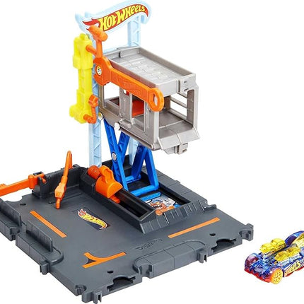 Hot Wheels City Toy Car Track Set Downtown Repair Station Playset with 1:64 Scale Vehicle, Working Lift & Launcher