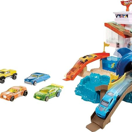 Hot Wheels Toy Car Track Set, Color Shifters Sharkport Showdown, 1:64 Scale Car with Repeat Color-Change Feature