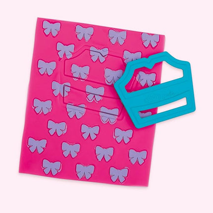 Play-Doh Barbie Ruffles and Bows Set, Make Doll Clothes with Modeling Compound & 9 Fashion Accessories, Arts & Crafts for Girls & Boys 5+