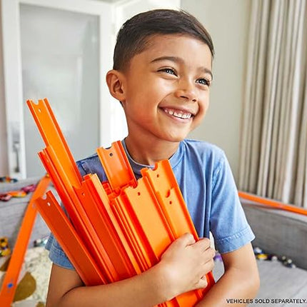 Hot Wheels Toy Car Straight Track Set with 37 Component Building Parts & 1:64 Scale Vehicle