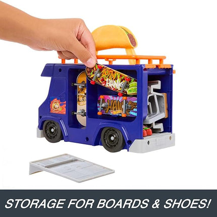 Hot Wheels Skate Taco Truck Play Case, Portable Fingerboard Skatepark Playset for Kids, 1 Exclusive Board, 1 Pair of Removable Skate Shoes & Storage