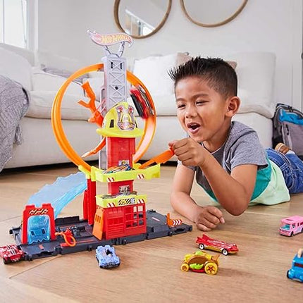 Hot Wheels City with 1 Toy Car, Kid-Powered Elevator, Water-Like Ramp, Track-Play Features, Connects to Other Sets, Fire Station with Super Loop (Amazon Exclusive)