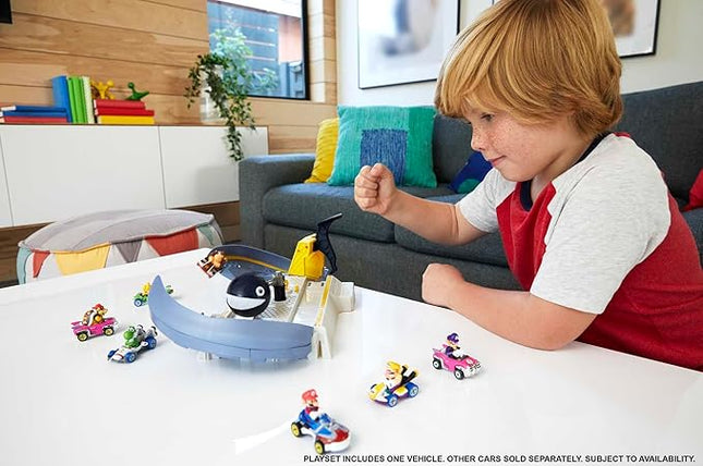 Hot Wheels Mario Kart Track Set Assortment 4 Different Tracks with Mario Kart 1:64 Scale Vehicles and Nemesis from Video Game Gift for Kids 3 Years and Older