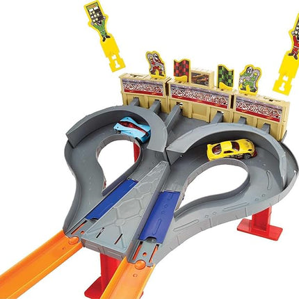 Hot Wheels Track Set Super Speed Blastway Playset, Dual-Track Racing for 1 or 2 Players, Includes 1:64 Scale Toy Car